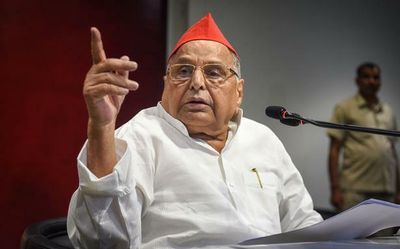 Mulayam Singh's health deteriorates, shifted to ICU