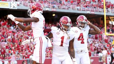 Alabama, Georgia Swap Places Atop College Football Coaches Poll