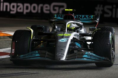 Hamilton won't "punish himself" for F1 Singapore GP mistake