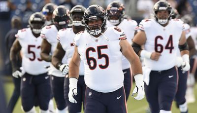 Another hit to Bears’ offensive line as LG Cody Whitehair exits Giants game with knee injury