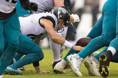 Trevor Lawrence loses 4 fumbles as Jags lose to Eagles