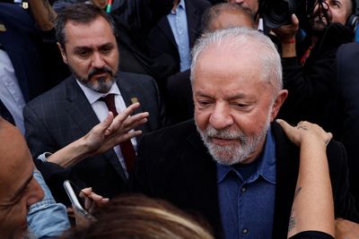 Lula leads Bolsonaro in Brazil election as first votes tallied
