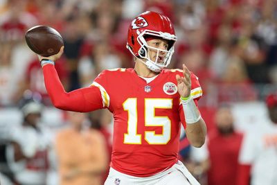 Chiefs QB Patrick Mahomes, TE Travis Kelce hit career milestones in Week 4