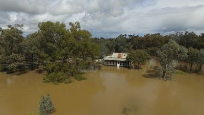 Already flooded inland NSW warned to prepare for one month's rain in four days