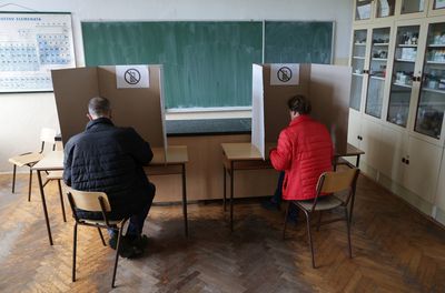 Bosnian elections entrench splits but foreign policy tips West