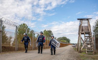 Hungary, Austria and Serbia work together to stem migration