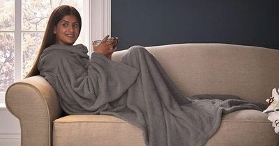 The £15 blanket that keeps shoppers warm without turning on the central heating