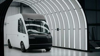 Arrival Builds First Production Verification Van At UK Microfactory