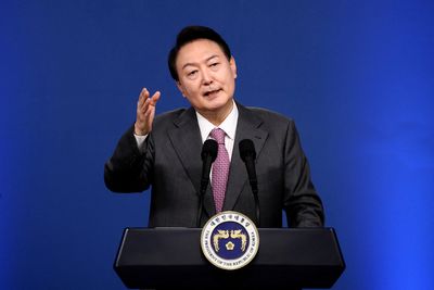 S.Korea President Yoon warns of 'resolute' response over N.Korea's missile launch -Yonhap