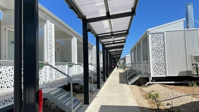 Victoria's purpose-built COVID quarantine hub to be shuttered by government following drop in demand