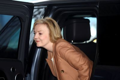 Truss faces new challenge over UK welfare payments
