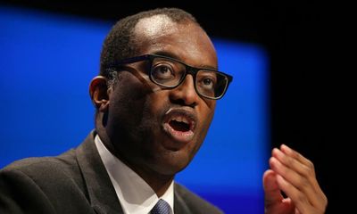 Kwarteng bringing forward debt plan could calm markets, says top Tory MP