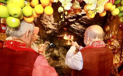 Amit Shah seeks Gujjar, Paharis support ‘to end three-family rule’ in J&K