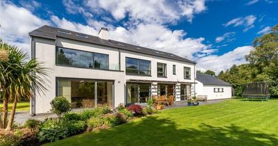 Edinburgh property: Inside futuristic £2.6m mansion up for sale next to beauty spot