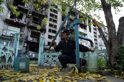 World Bank: Ukraine's war-torn economy will sink 35% in '22