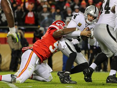 Chiefs open as favorites over Raiders in Week 5