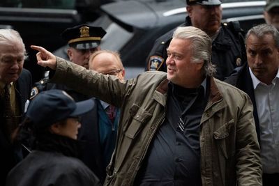 Judge expects Steve Bannon’s wall fraud trial in Nov. 2023