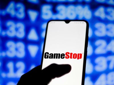 GameStop Surges Higher On Recognition Of This Bullish Pattern: Here's What To Watch