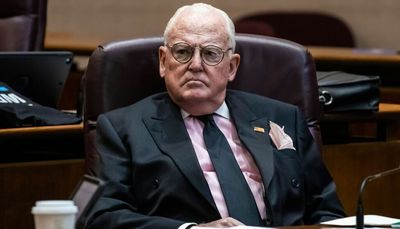 New uncertainty thrown into Ald. Burke’s case, murder charges for aunt accused of throwing nephew off Navy Pier and more in your Chicago news roundup
