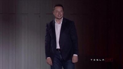 Elon Musk's $44 billion Twitter takeover is back on