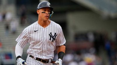 Aaron Judge Sets AL Record With 62nd Home Run
