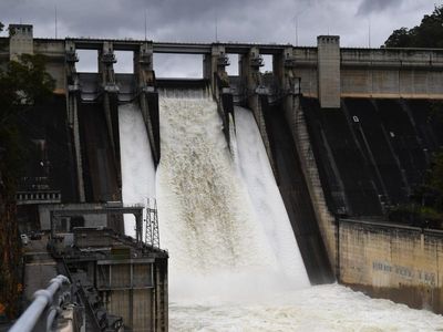 Warragamba Dam wall rise now 'critical'