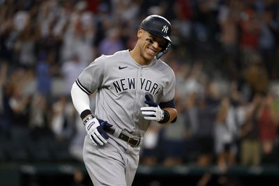 Aaron Judge broke the AL home run record with his 62nd and MLB fans were ecstatic