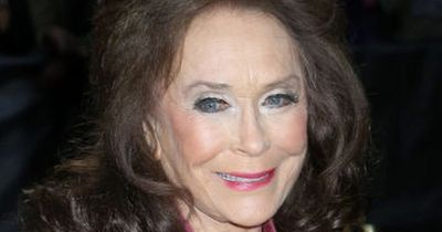 Country legend Loretta Lynn remembered fondly as a ‘cantankerous little pistol’ following death