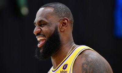 LeBron had interesting response when asked about Kareem’s record