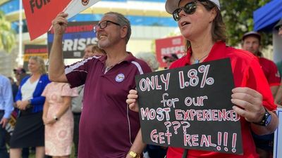 NT government backflips on controversial wage freeze, gives public service two per cent annual pay rise