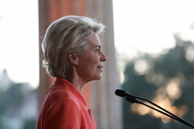 EU's von der Leyen pitches gas price caps to EU leaders