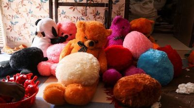 From Stubs to Soft Toys, an Indian Factory Reprocesses Cigarette Ends