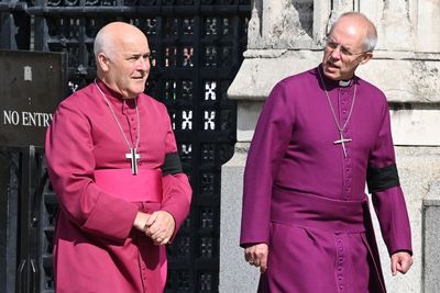 Archbishops apologise as review finds hundreds of new alleged CofE abuse cases