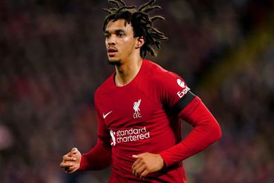 Trent Alexander-Arnold backed to handle criticism by Virgil van Dijk