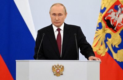 Putin says Russia has "great respect" for Ukrainian people, despite "current situation"
