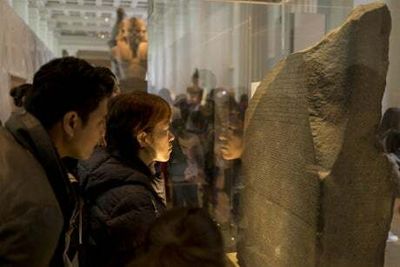 Egypt archaeologists want British Museum to return the Rosetta Stone