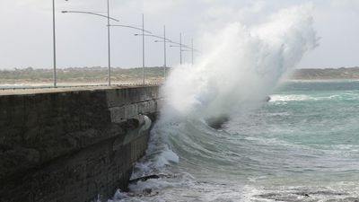 South-west Victorian coastline picked as possible home of wave energy technology