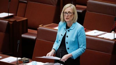 Government announces 3 per cent pay rise for Australian Public Service staff