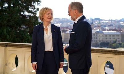 Truss calls Macron a ‘friend’ as she attends summit of European leaders