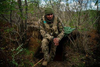 Ukraine troops eye 'light at end of tunnel' on southern front