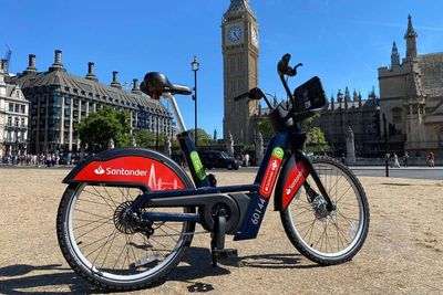 Transport for London adds electric bikes to hire scheme