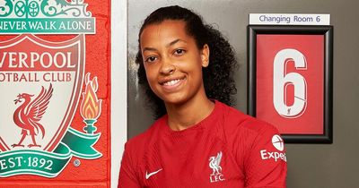 Hannah Silcock signs her first professional contract with Liverpool Women