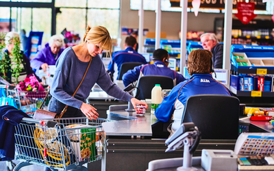 Aldi delivers 3,000 job vacancies for Christmas