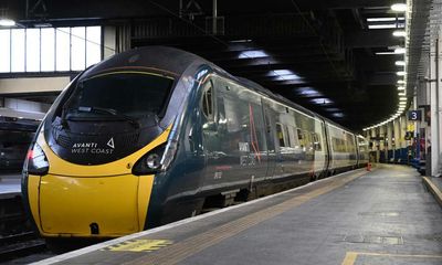 Avanti should run more trains or lose contract – Manchester mayor