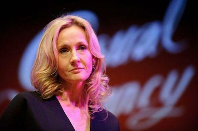 JK Rowling wears T-shirt calling Nicola Sturgeon 'destroyer of women's rights'