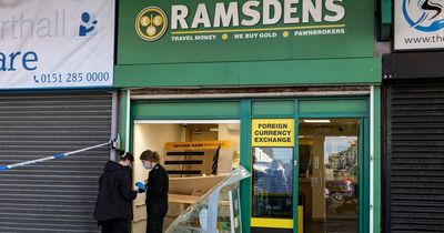 'Men dressed in black' smash their way into jewellers in 'ram raid'