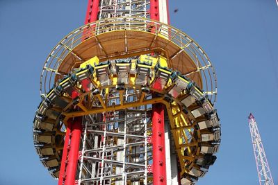 Florida theme park to demolish 430ft high ride after teenager fell to death