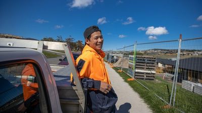 Hobart construction business seeing promising results after prioritising hiring refugees and migrants