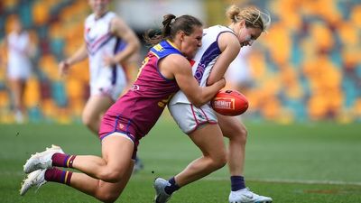 How different AFLW teams use tackling pressure for different reasons