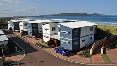 Regional Queensland councils turn to modular homes to help solve crippling housing shortages
